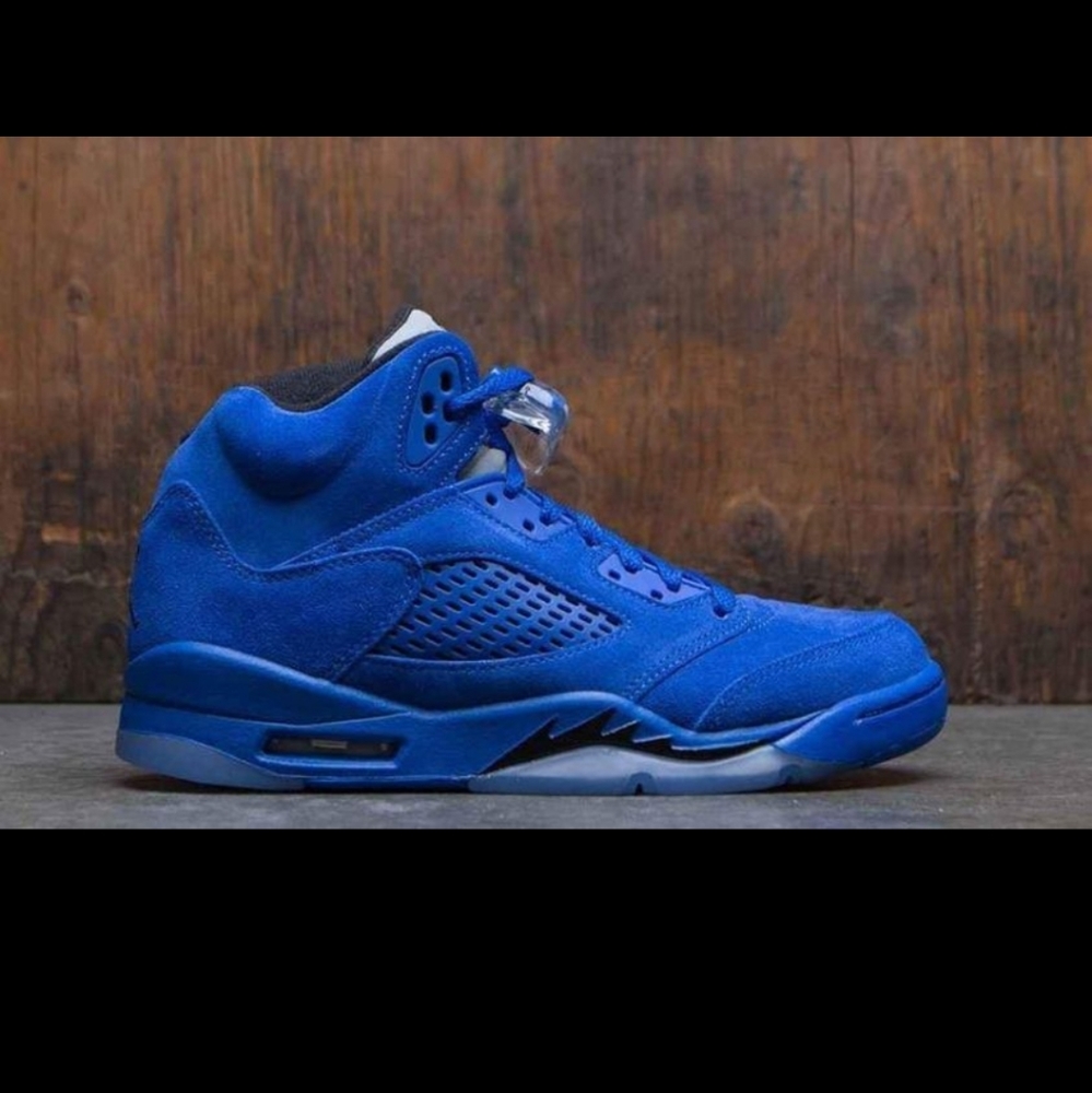Nike Jordan retro fives. Boys size 8